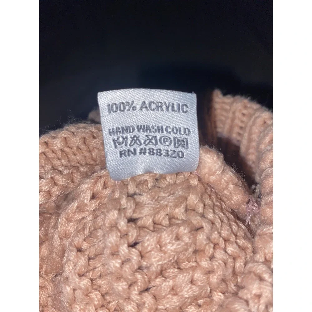 baby girls CC baby hat light pink Excellent‎ condition